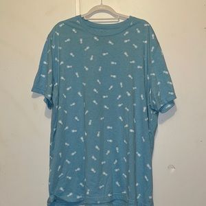 Men’s blue shirt with pineapple on it size 2X